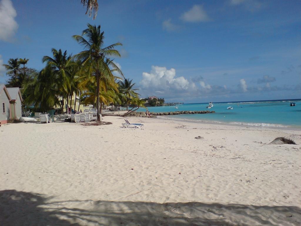 Beach Guest House Cleverdale Bridgetown Esterno foto